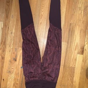 HIGH WAISTED TARGET JL LEGGINGS